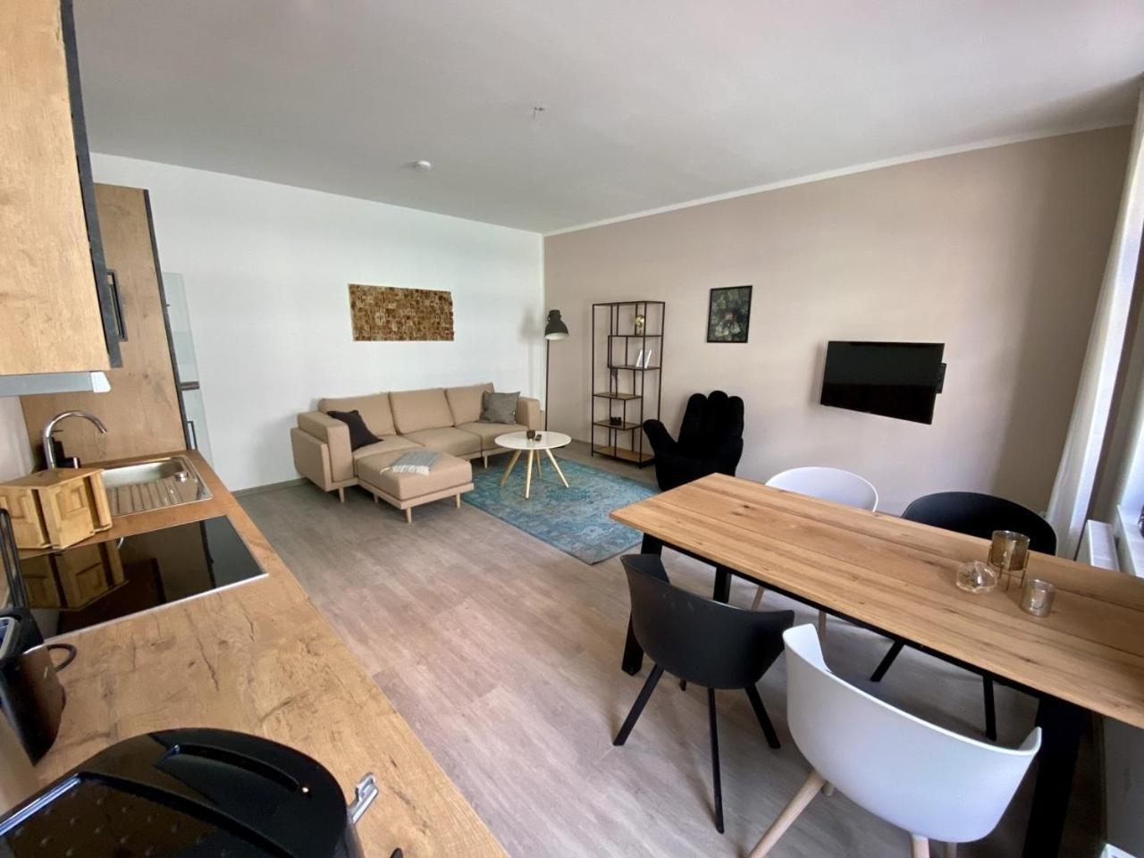 Discovair - Eisenach Karl14 - Vollausgestattete Apartments Mit Netflix In Der Fussgaengerzone Bilik gambar