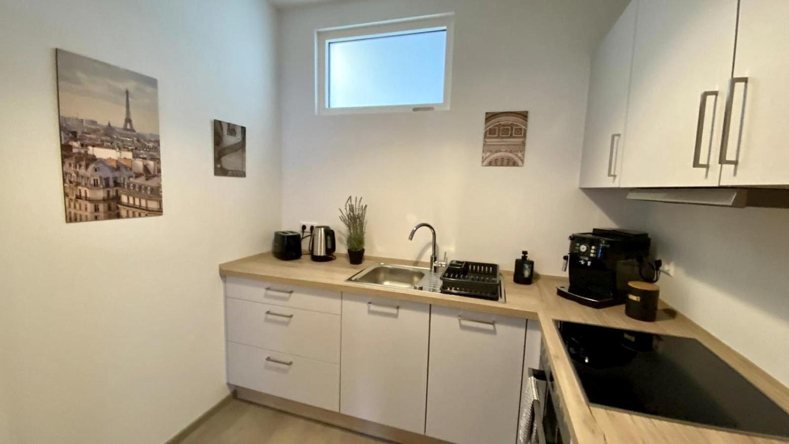 Discovair - Eisenach Karl14 - Vollausgestattete Apartments Mit Netflix In Der Fussgaengerzone Bilik gambar