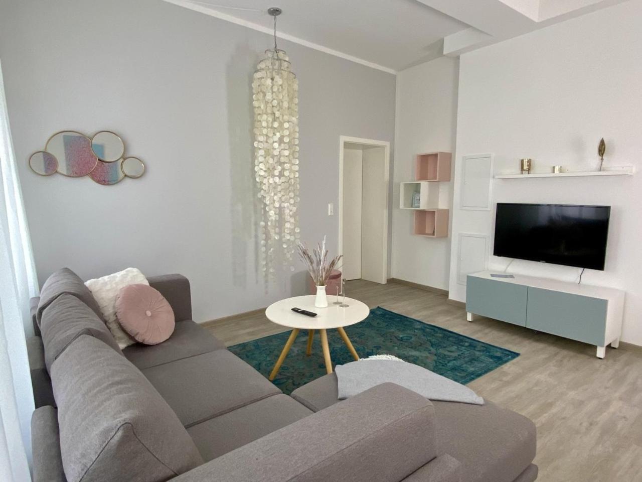 Discovair - Eisenach Karl14 - Vollausgestattete Apartments Mit Netflix In Der Fussgaengerzone Bilik gambar