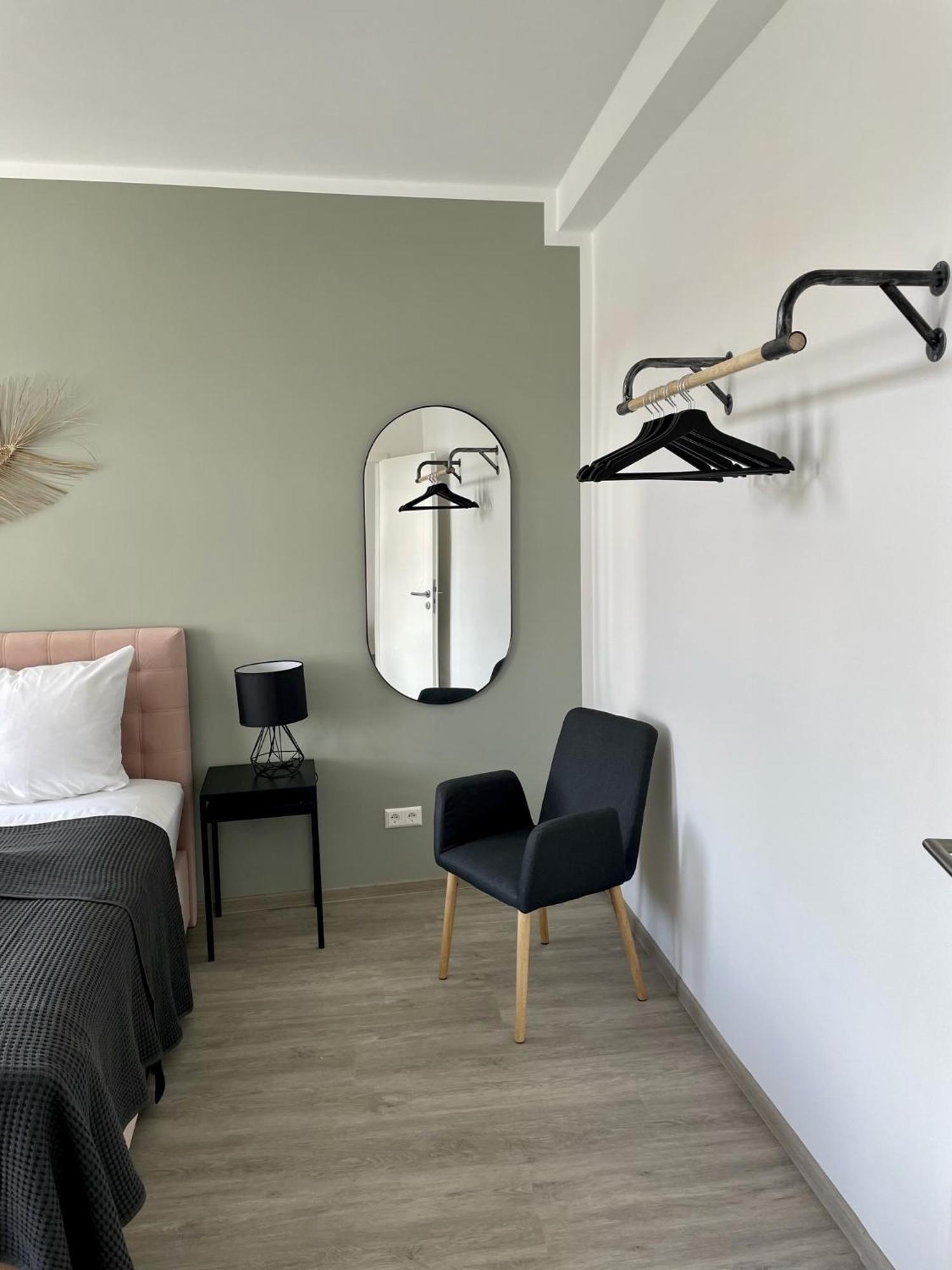 Discovair - Eisenach Karl14 - Vollausgestattete Apartments Mit Netflix In Der Fussgaengerzone Bilik gambar